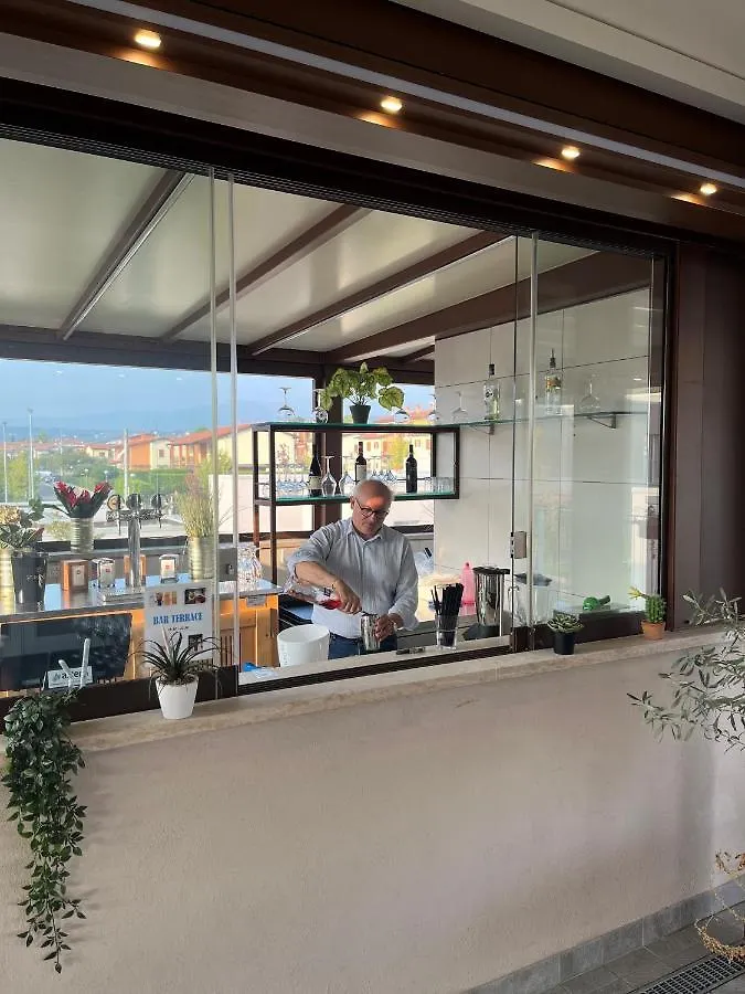ברדולינו Sisan Family Resort