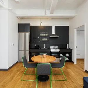 Placemakr Street 4* ניו יורק