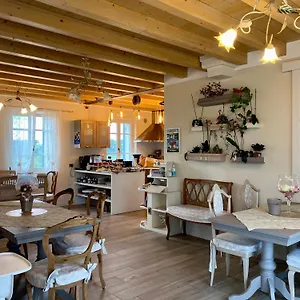 Roseto Holidays Azzurro קוולקסלה