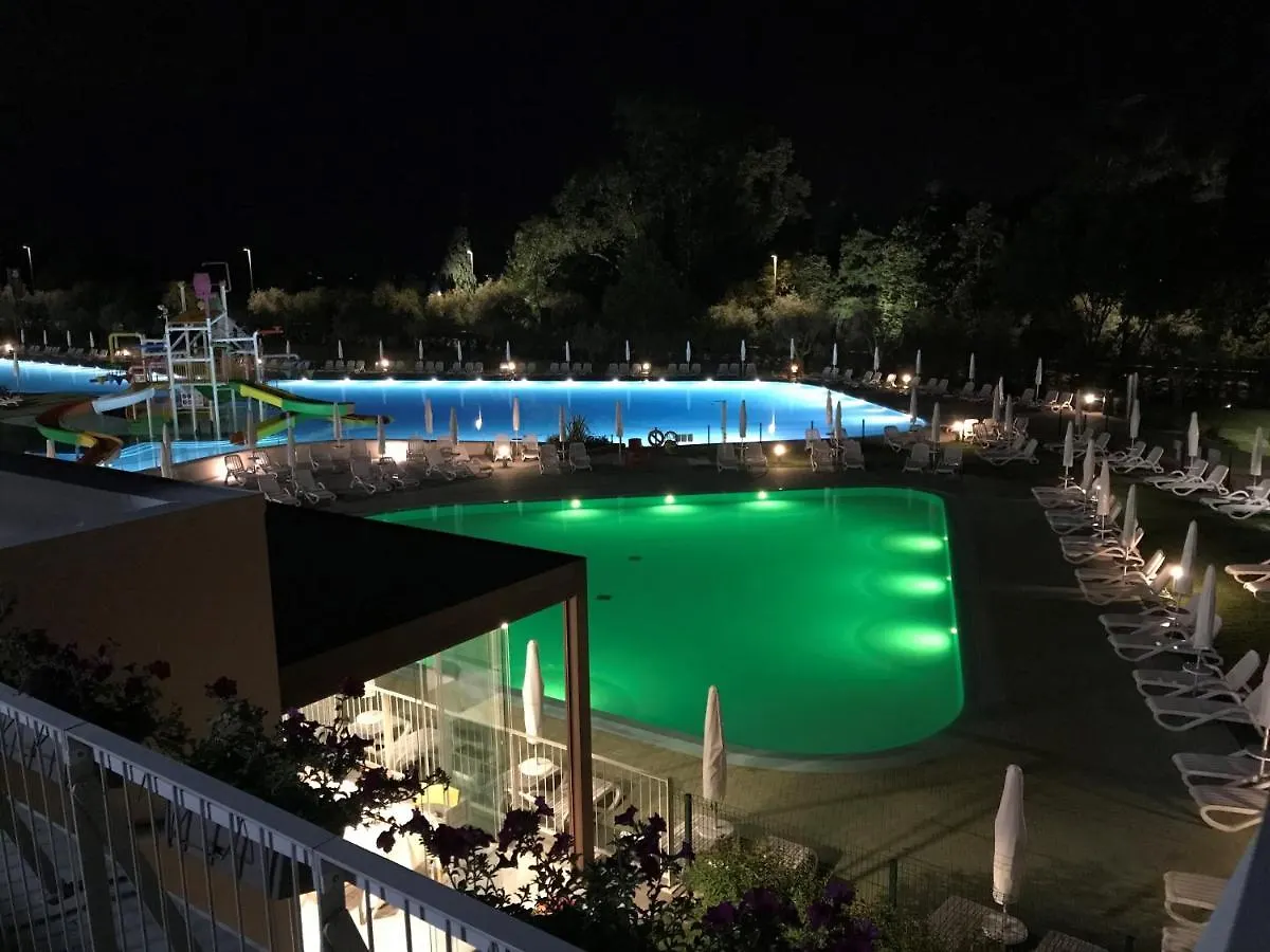 Sisan Family Resort Bardolino 4*,